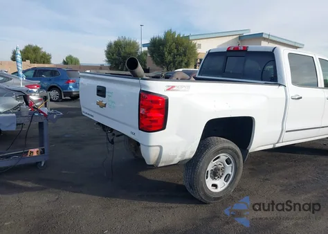 2015 Chevrolet Silverado 2500Hd Ltz z USA, uszkodzony, nr VIN 1GC1KWEG3FF162752